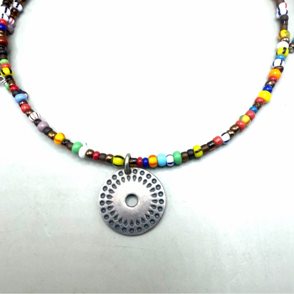 Silpada Silver Multicolor Beaded Choker Memory Wire Coin Pendant Necklace N1505 - Picture 2 of 4